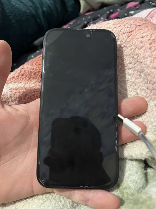 Продам айфон 15 в идиальном состоянии