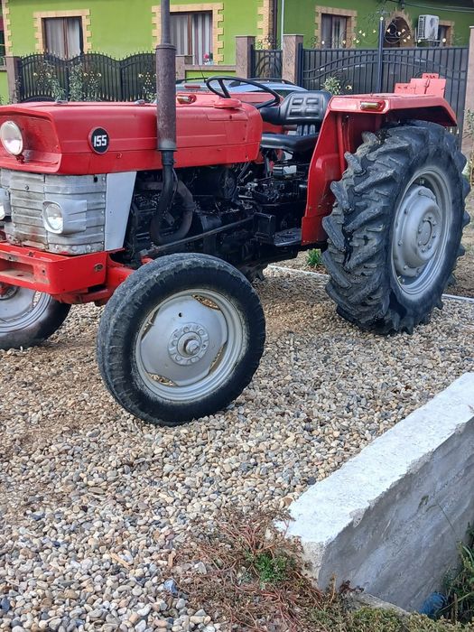 Tractor massey ferguson 155
