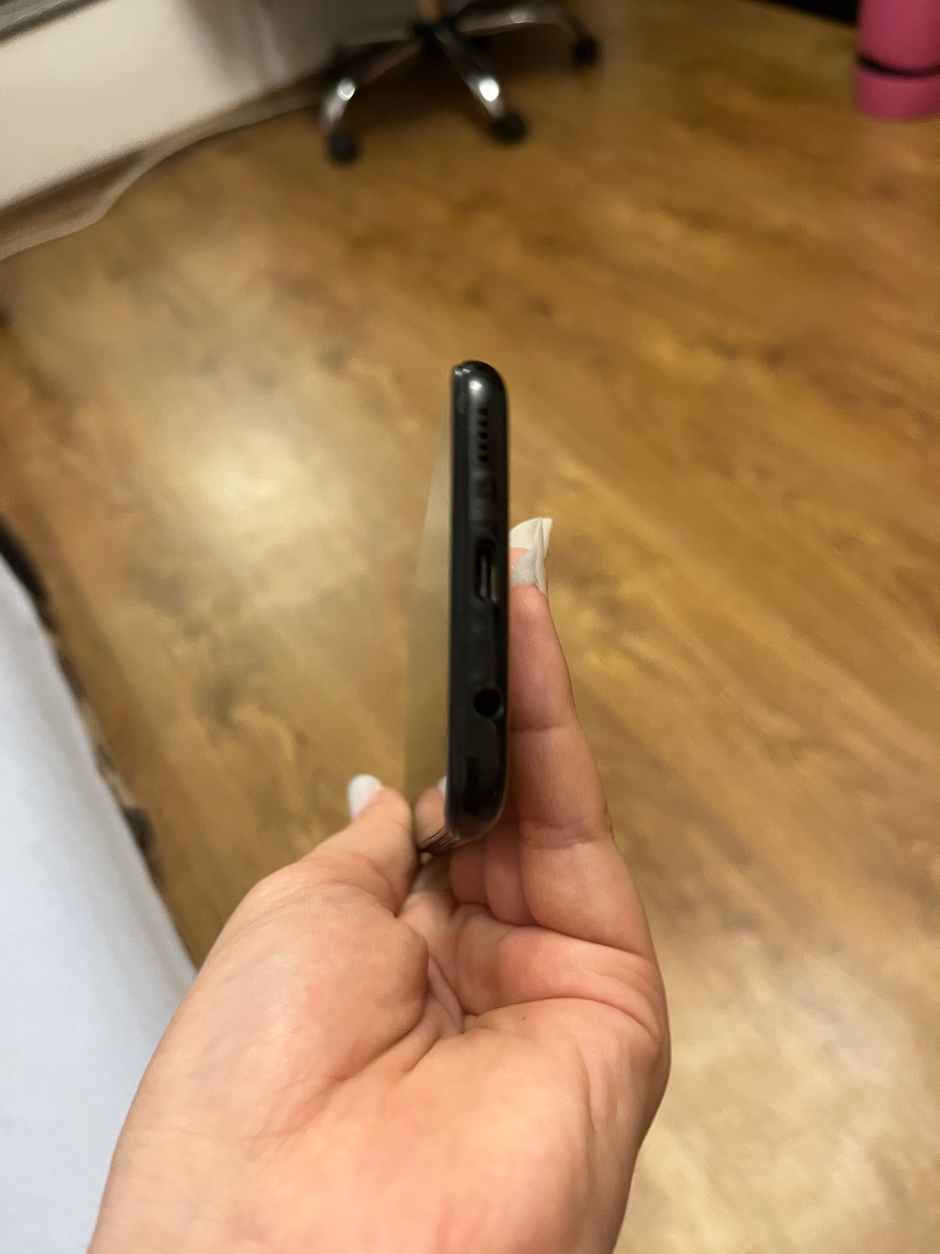 Vând Samsung A20e