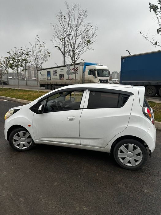 Срочно сотилади Spark 1 L