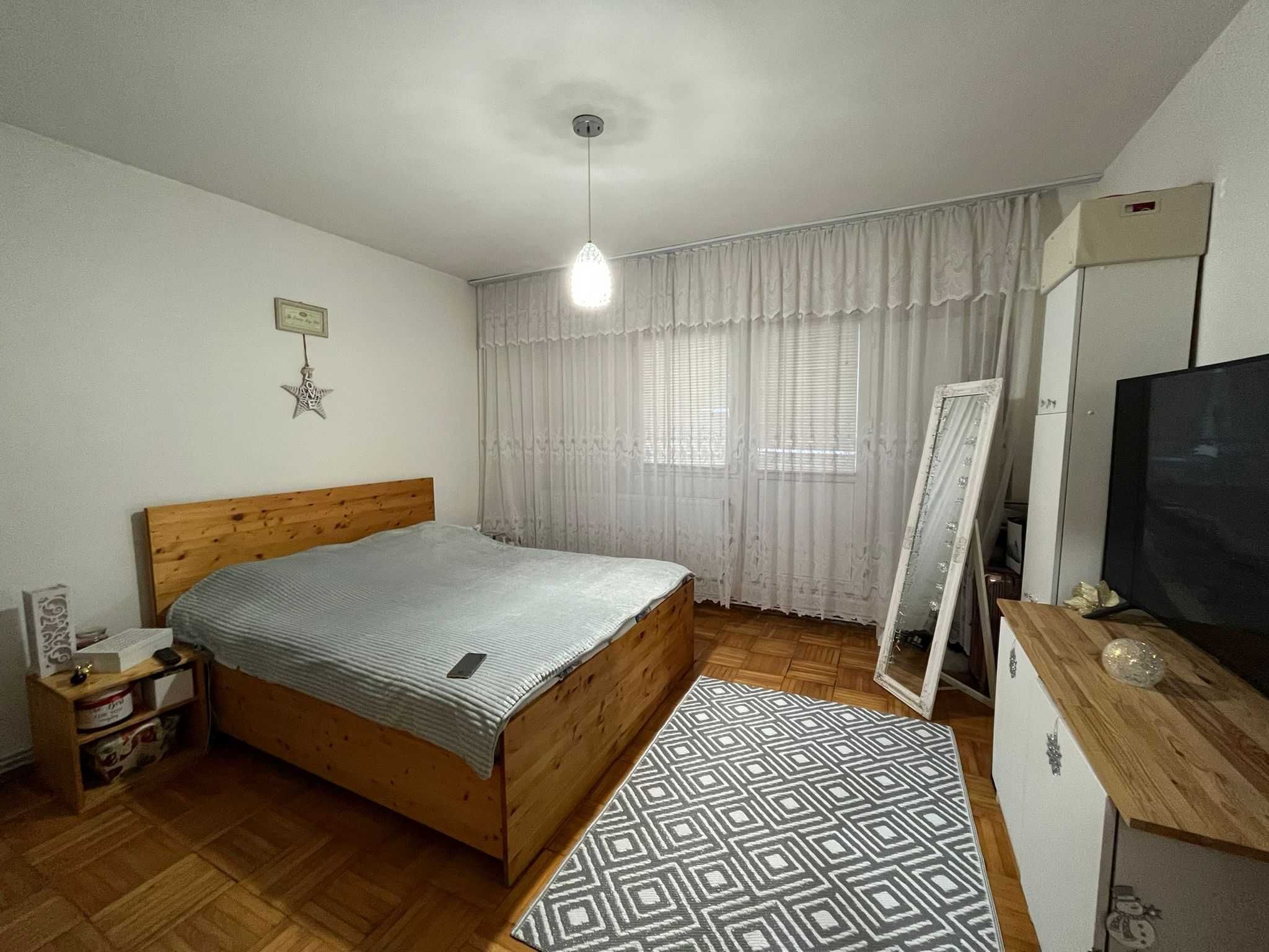 Apartament 3 camere