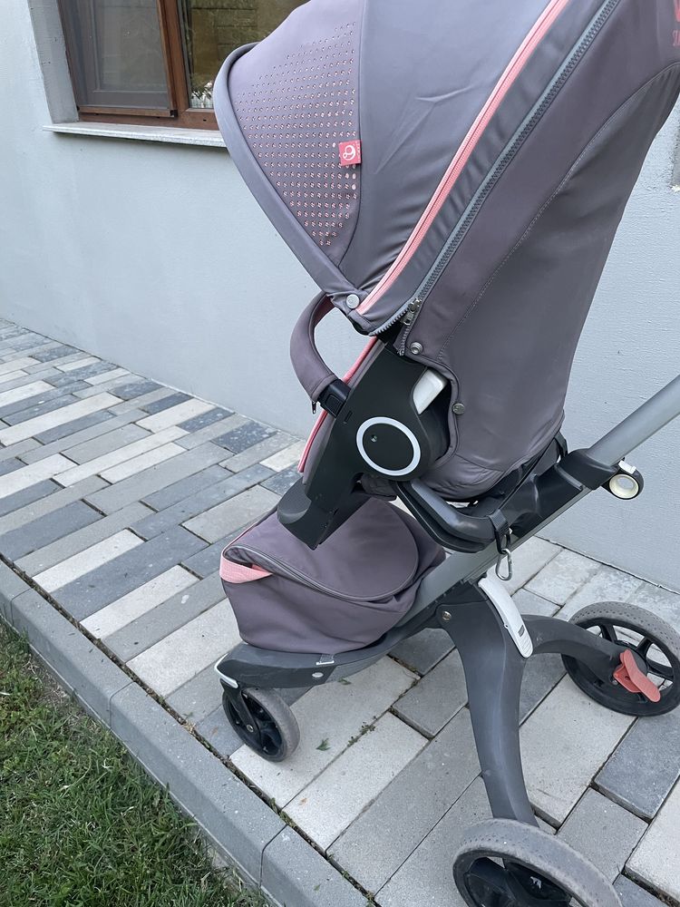Детска количка Stokke V6