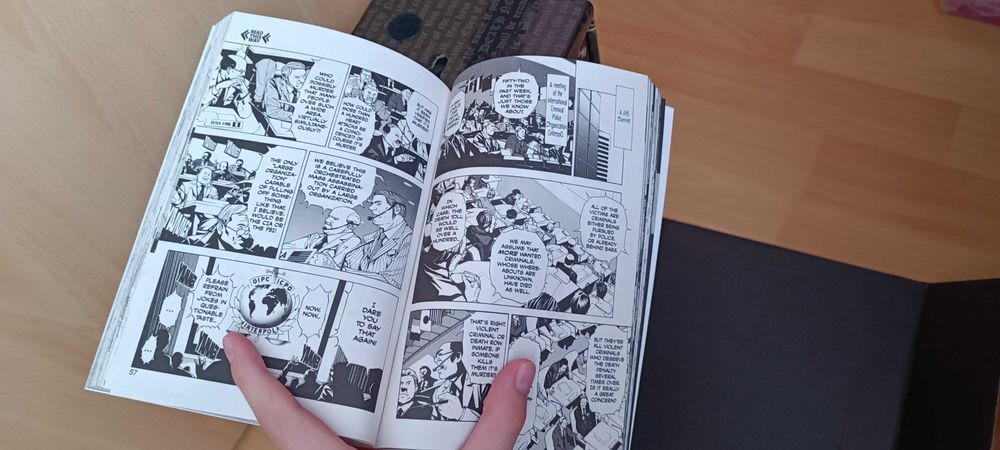 Vând manga death note in stare perfecta +manga Dororo and Hyakkimaru