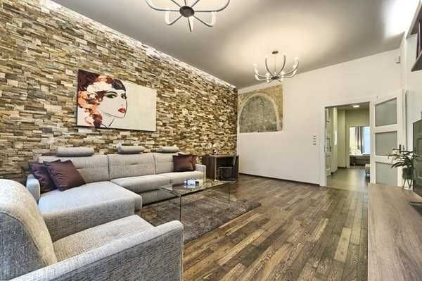 Дава се под наем Тристаен апартамент в Пловдив, Христо Смирненски - 103 кв.м за 448.8 € - Снимка #1