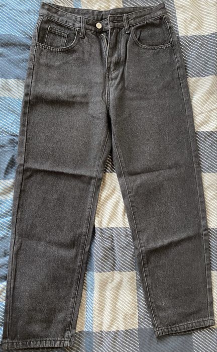 Продам джинсы. .