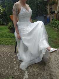 Сватбена рокля, обувки и бижута за сватба