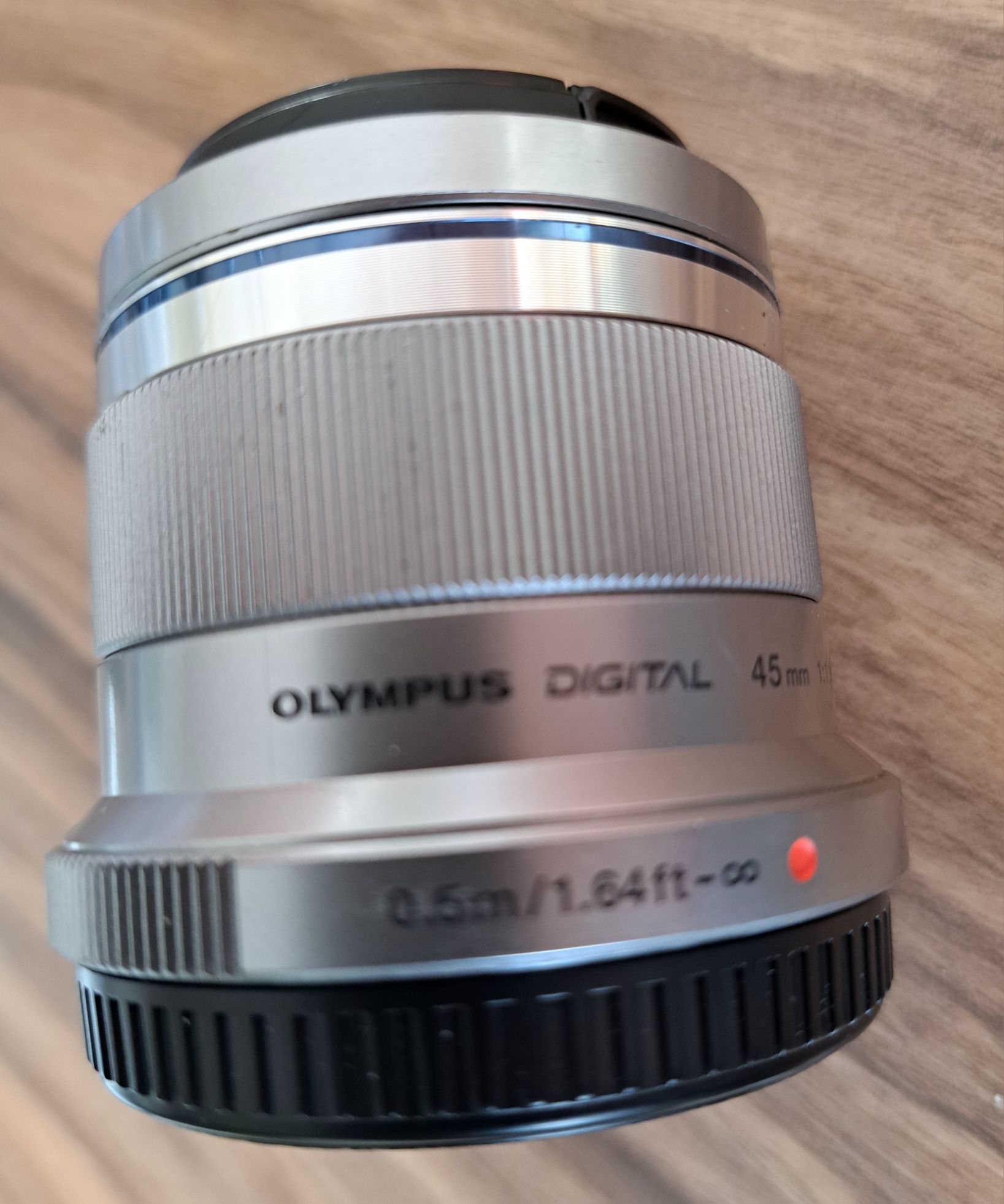Обектив Olympus Digital 45mm  1:1.8 за micro 4/3