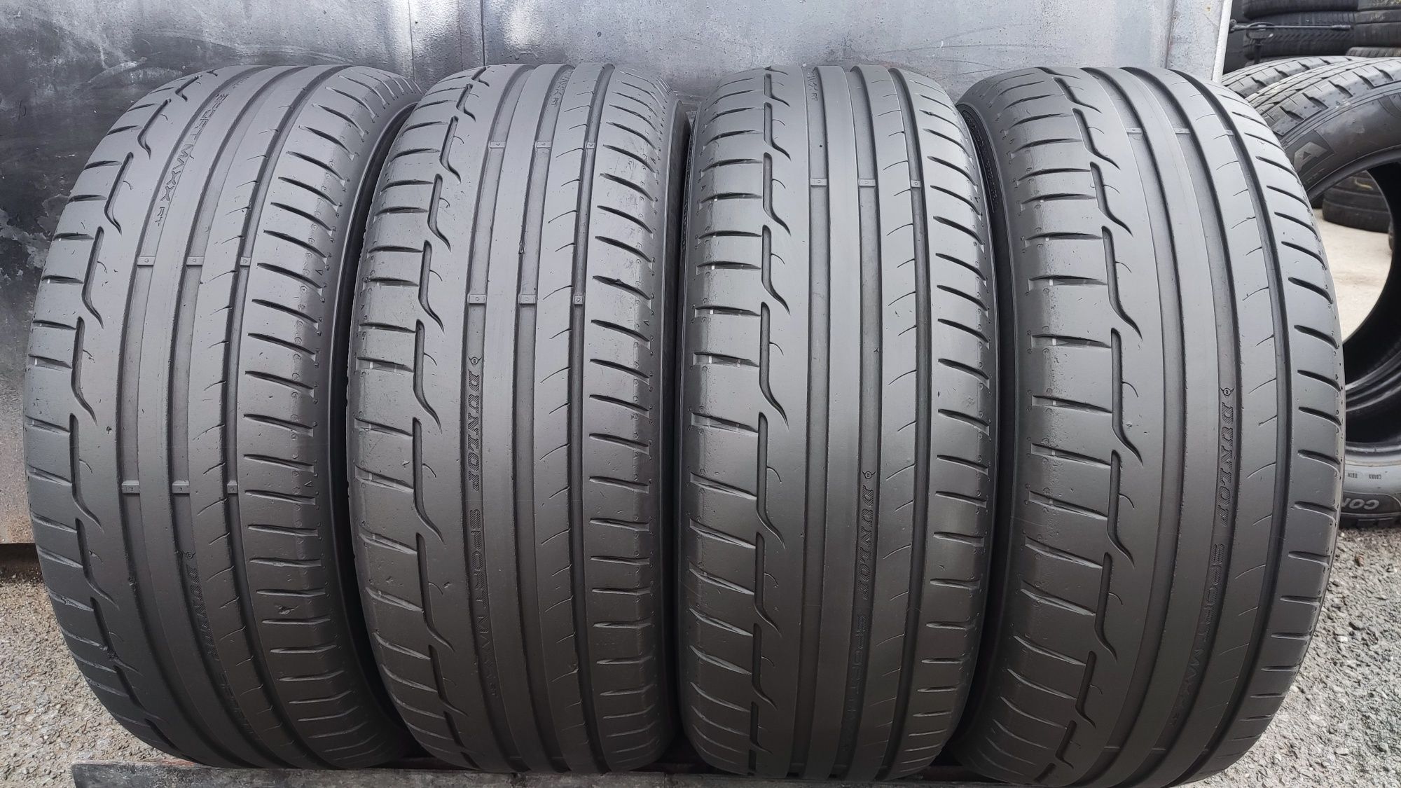 4бр. летни гуми 205/55/16 Dunlop Sport Maxx RT
dot22
6.9mm
Много добро
