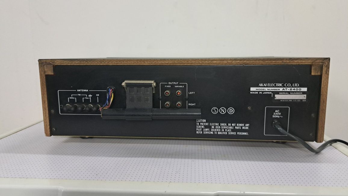 Akai AT-2400 tuner