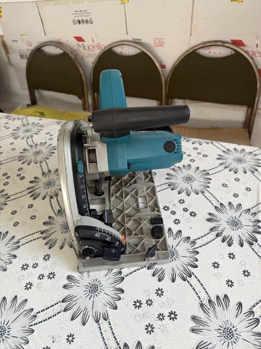 Потапящ ръчен циркуляр Makita SP6000, 1300 W, Ø 165 мм