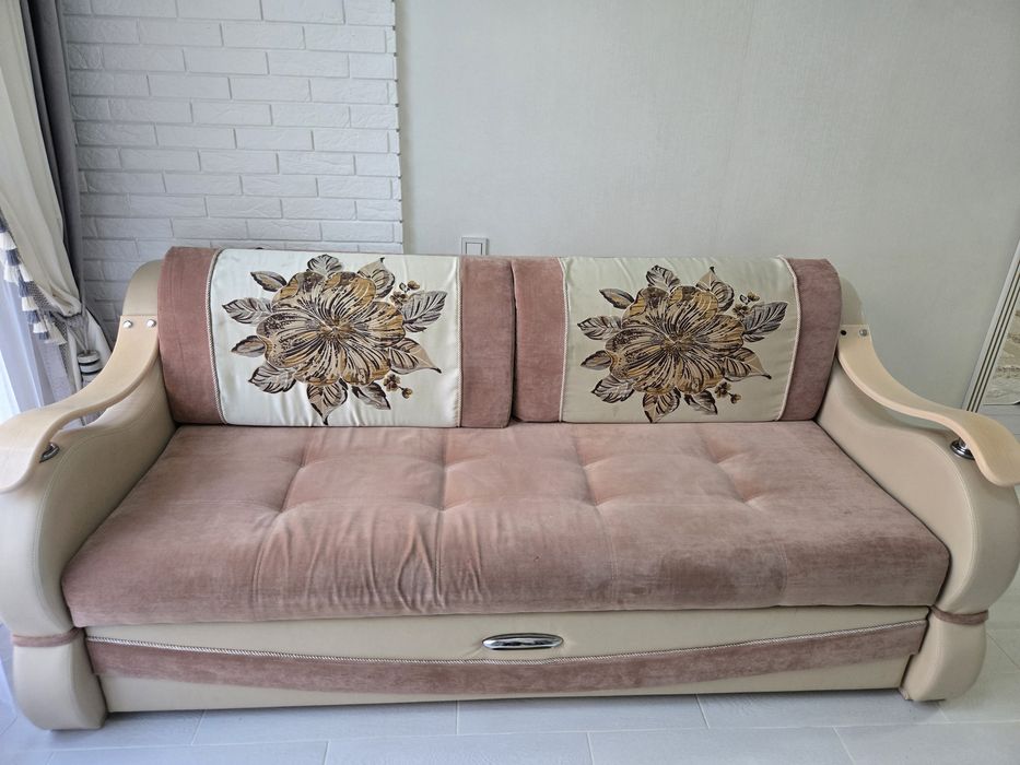 Диван срочно. !!!