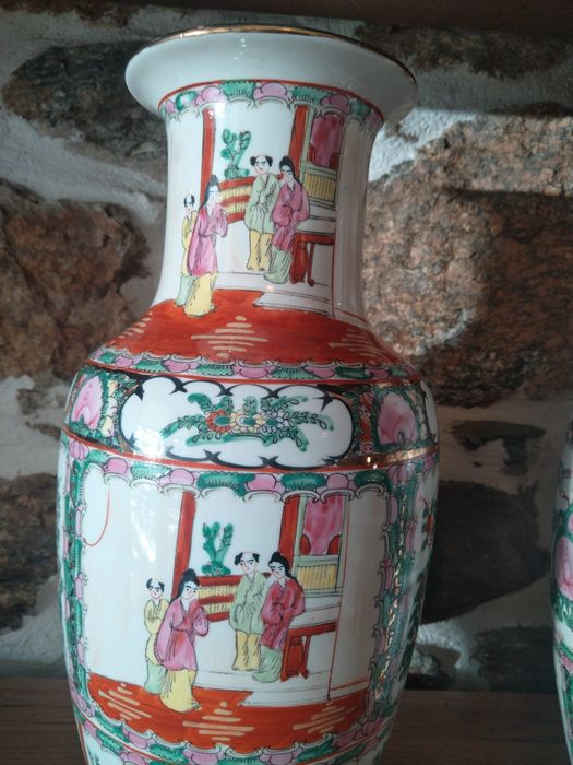 Продавам огромни антикварни Японски вази Сатцума