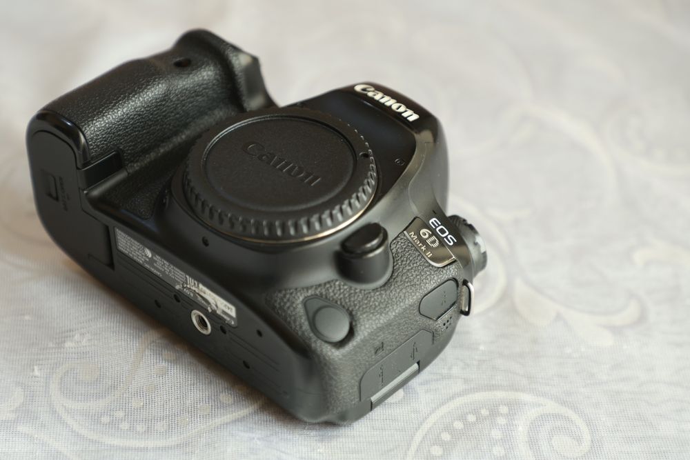 Canon 6D Mark 2  body kit