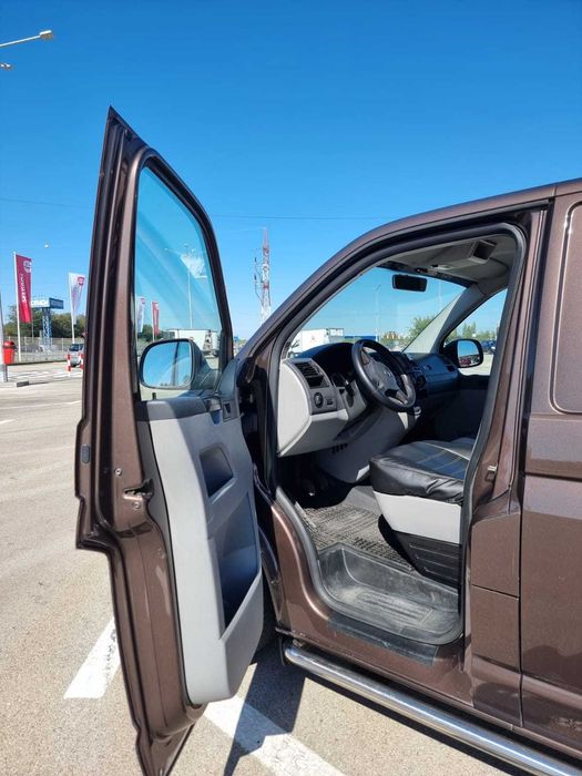 VW Transporter T5 2011