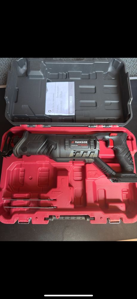 Fierastrau sabie pe acumulator 20v Parkside Performance