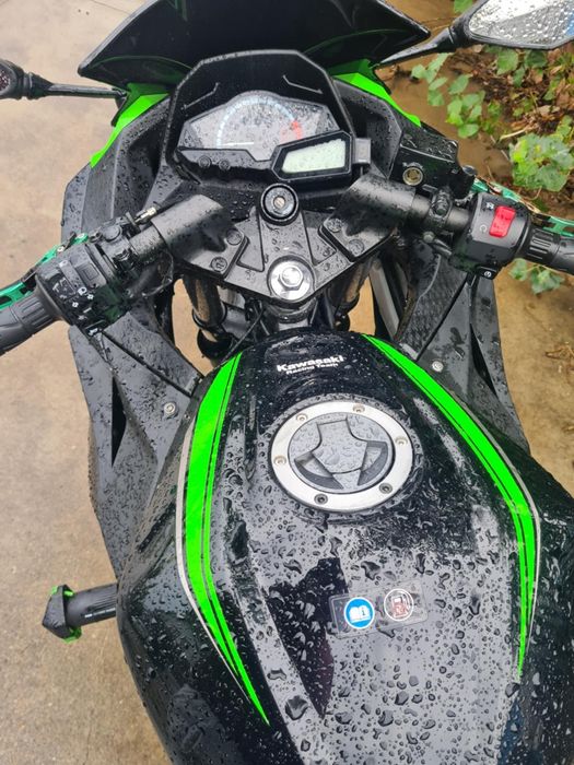 Kawasaki ninja 300