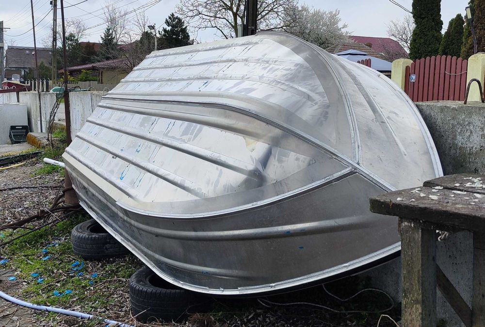 Barca de aluminiu cu motor Yamaha 15cp