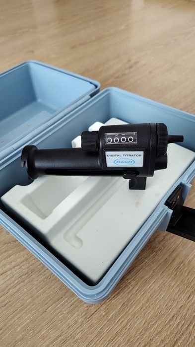 Titrator digital HACH