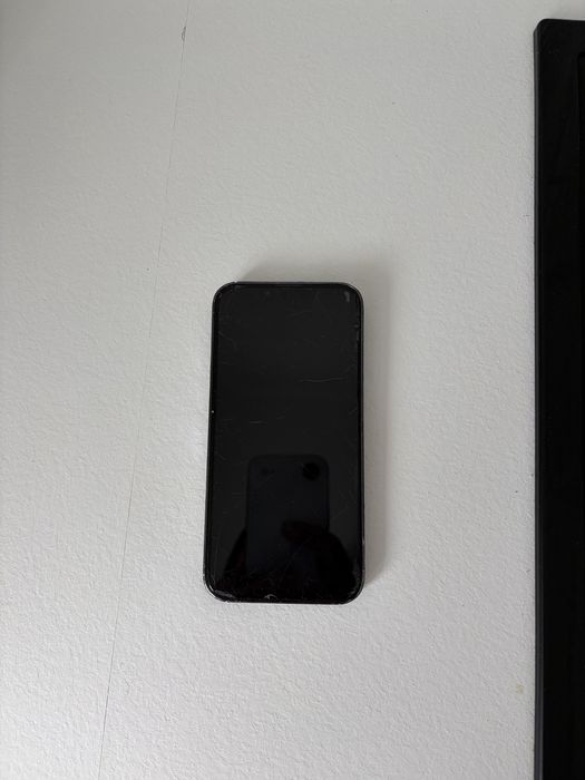 Iphone 13 pro в отличном состоянии покрытзащитным  поликарбоном