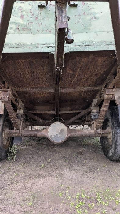 Remorcă agricolă 2,5 tone,1000 euro .