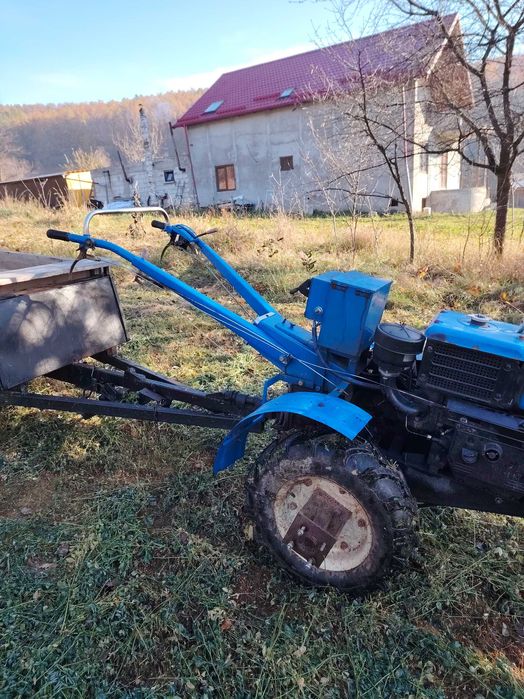 Vând motocultor zubru 12 cp