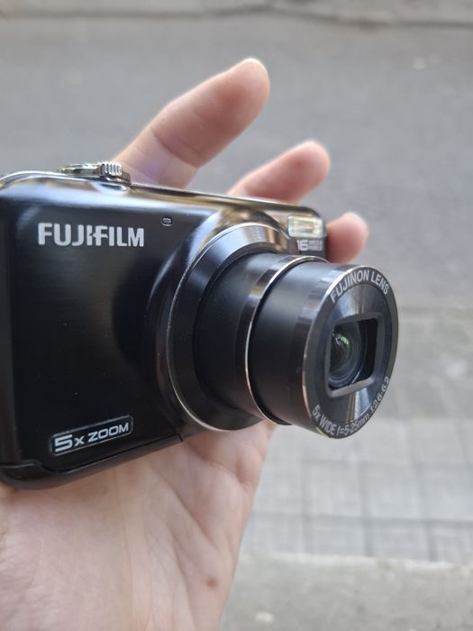 Компактен дигитален фотоапарат FUJIFILM FinePix JX350