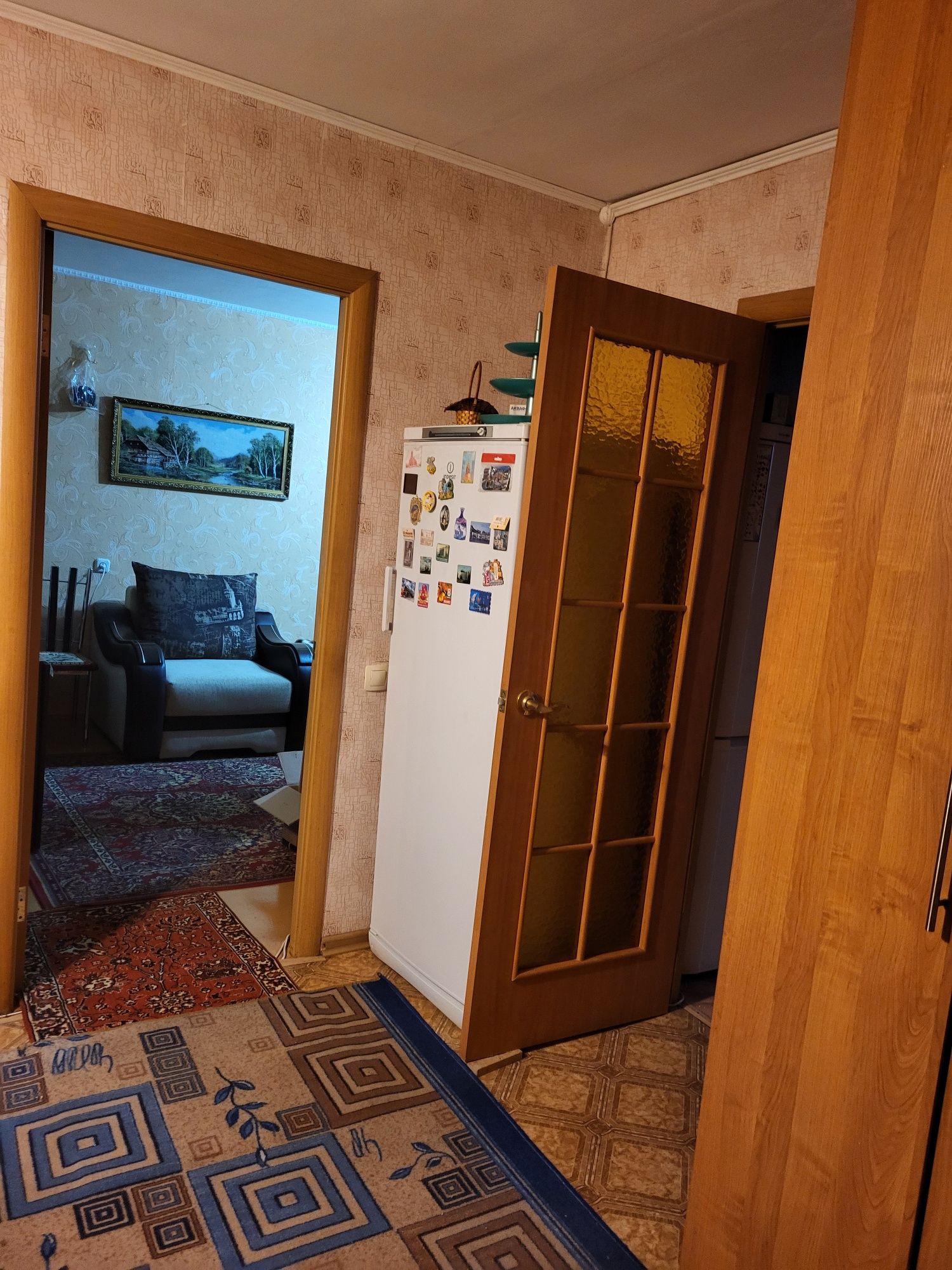 Продам 2 ух комн кв Ленинградку в 19 мкр