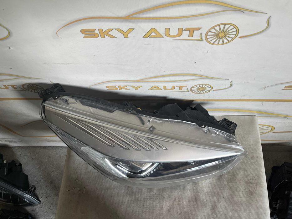 Far dreapta bixenon adaptiv Ford Kuga 2 FL dupa 2016 GV41-13D154-AG