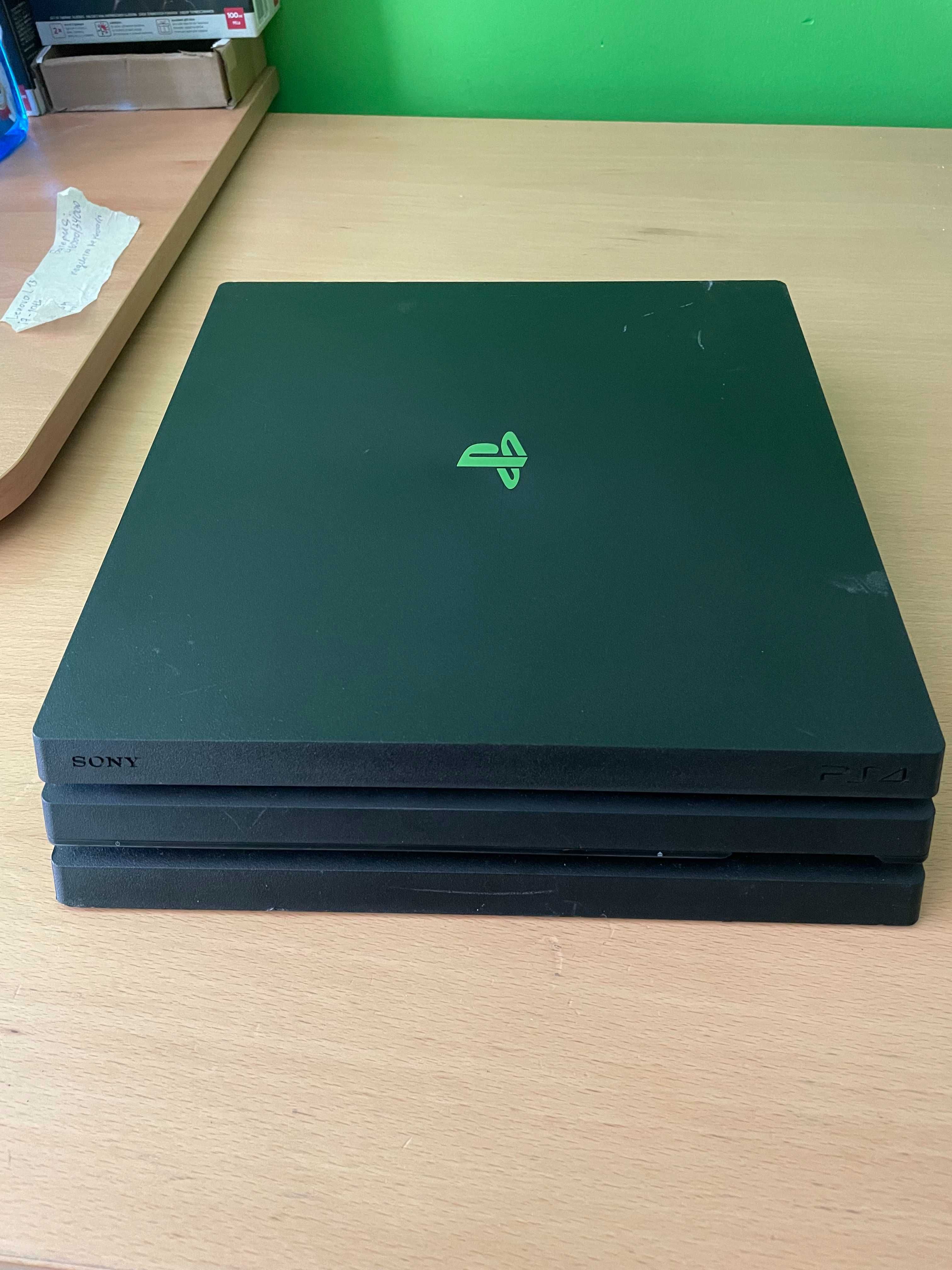 PlayStation 4 PRO - Версия 8.03 подходящи за специални проекти