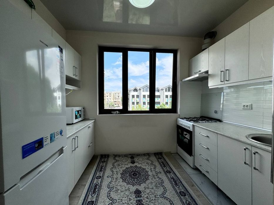 Продам 2 ком Юнусабад 19 квартал