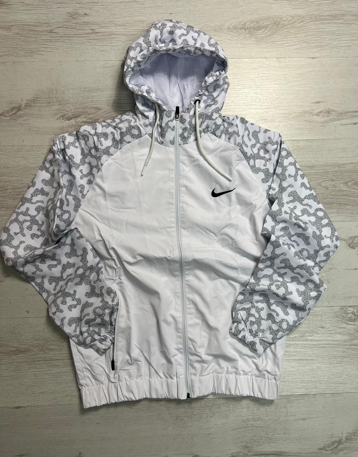 Мъжки ветровки Nike