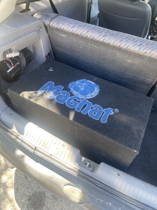 Бас туба Magnat бас каса с усилвател 10 инча