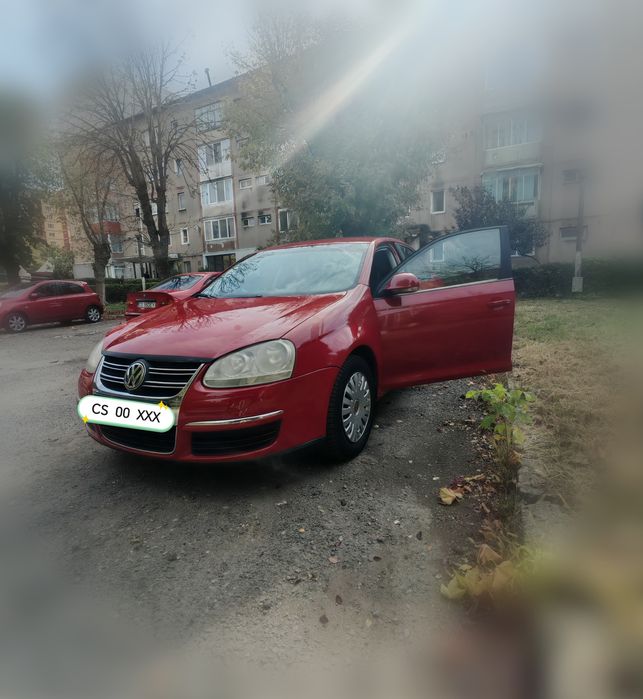Vând Volkswagen Jetta 1.6 benzina 2009 (înmatriculată RO)