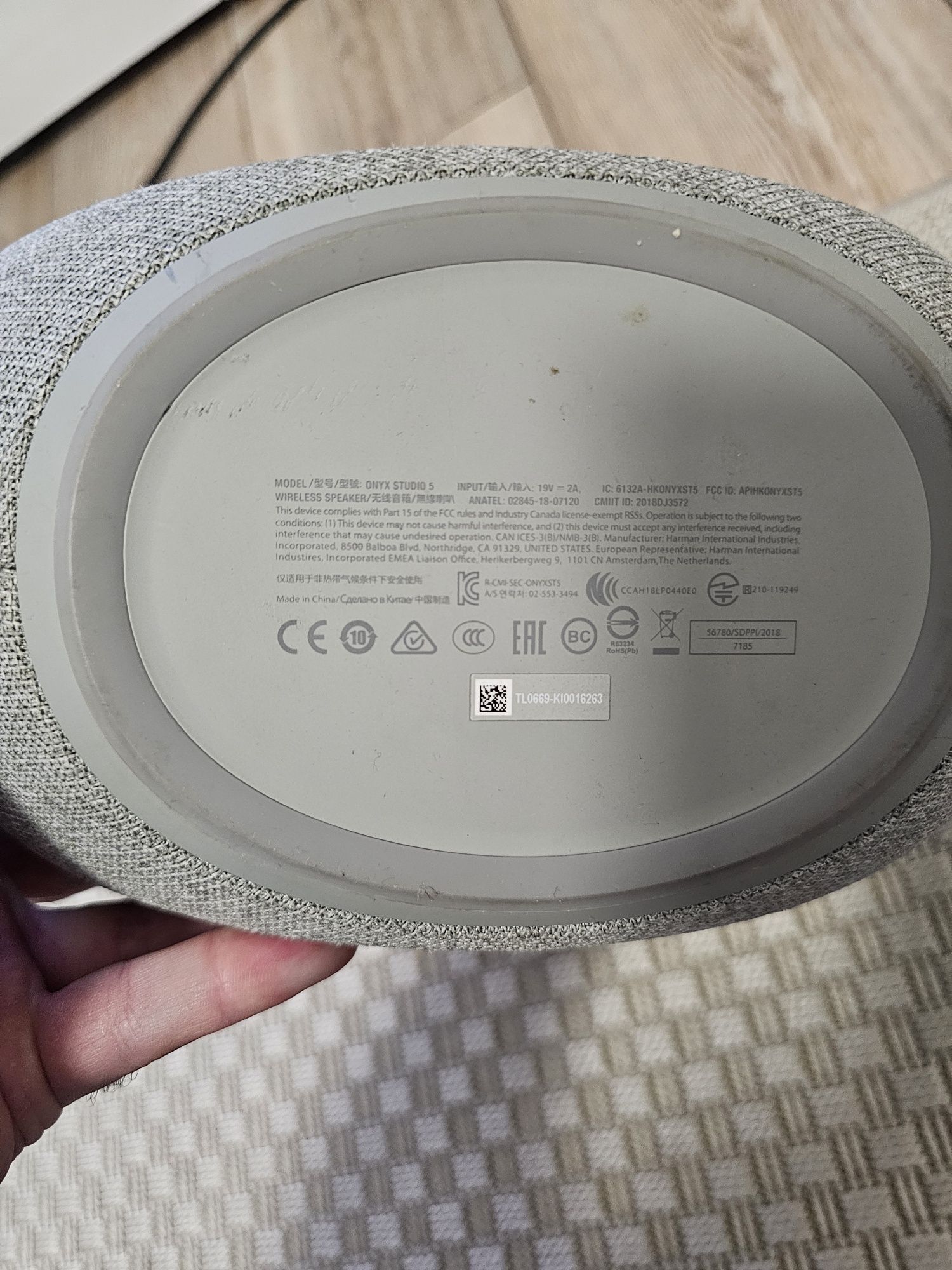 Harman Kardon Onyx Studio 5