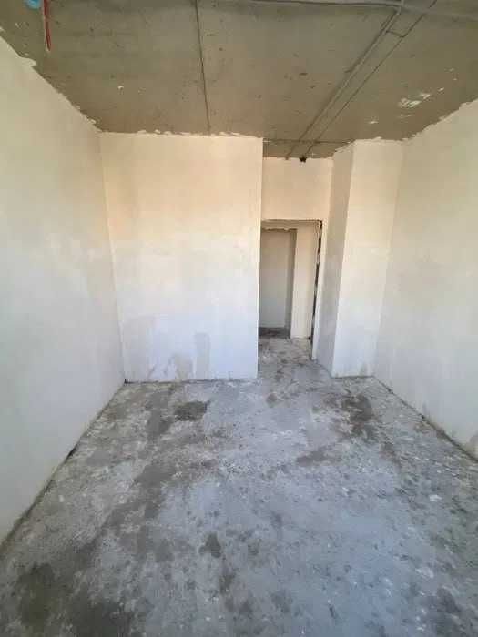 Новостройка 1 линия Фергана йули, ор-р Alfraganus 52м2 white box
