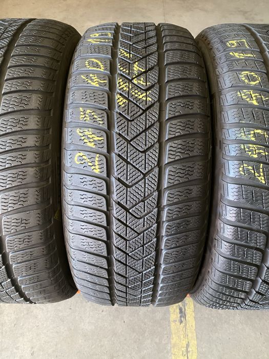 Anvelope iarna 245/40/19 Pirelli Sottozero 3 RFT 245 40 19 R19
