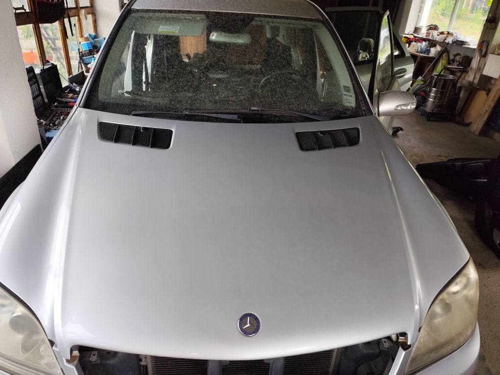 Преден капак Mercedes ML W164 Сив