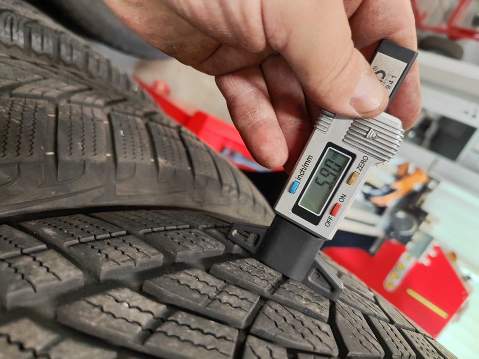 2бр.зимни гуми 255/55/19 Goodyear