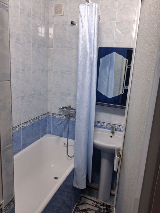 Сдаётся 3 комнатная 3этаж Согдиана Париж