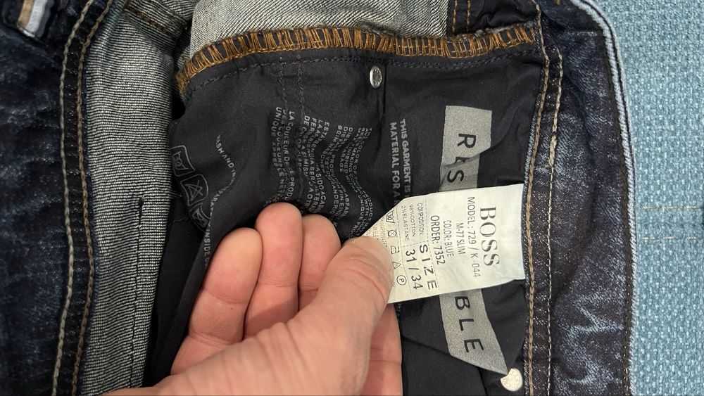 Нов модел дънки Hugo Boss.Налична пълна серия от 31ви до 38ми размер
