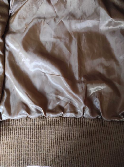 Мъжко кожено кафяво яке с плетена яка, почти ново, размер S, Hong Kong