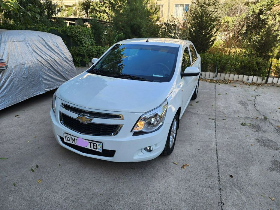 Продаётся Chevrolet Cobalt 4 позиция. 22 года. Пробег 22000 км.