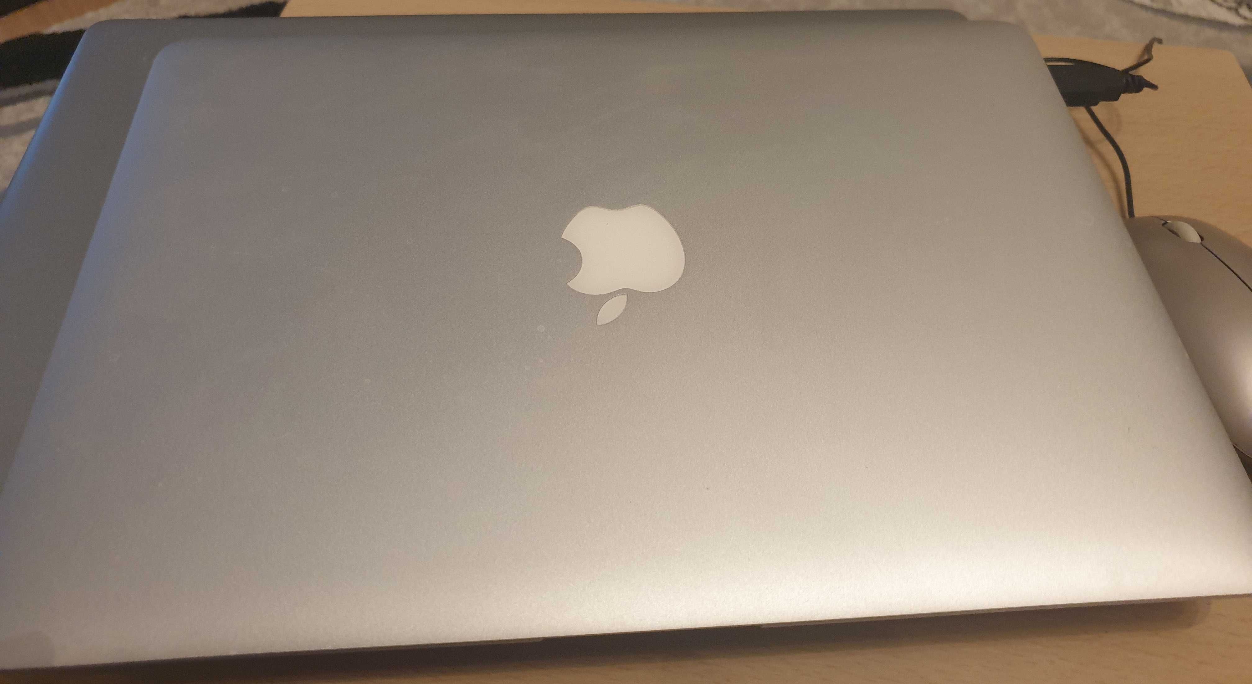 Macbook Air, I7, 2.2 Ghz,2017, SSD 512 Gb - impecabil (adus din State)