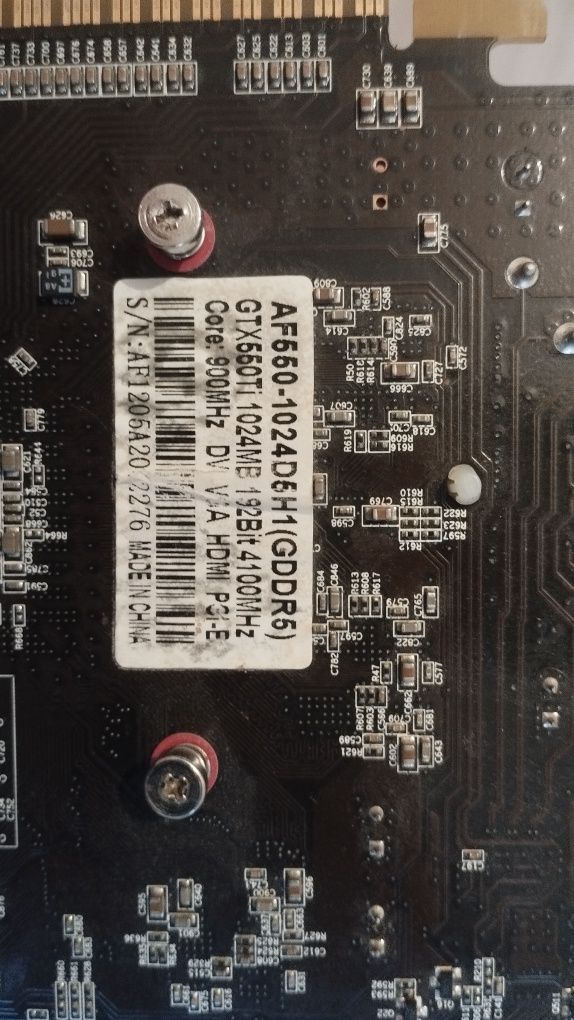 Продам видеокарту GTX 550 Ti