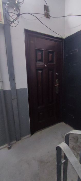 Чилонзор-12кв 1/1/4/Срочно Сотилади Ориентир Шох мет Сентир Йул йузида