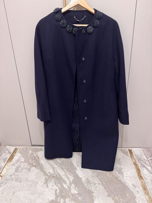 Продаю Пальто новое