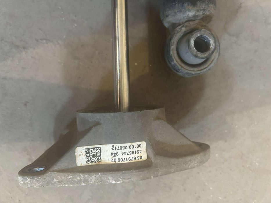 Оригинални задни амортисьори BMW F30