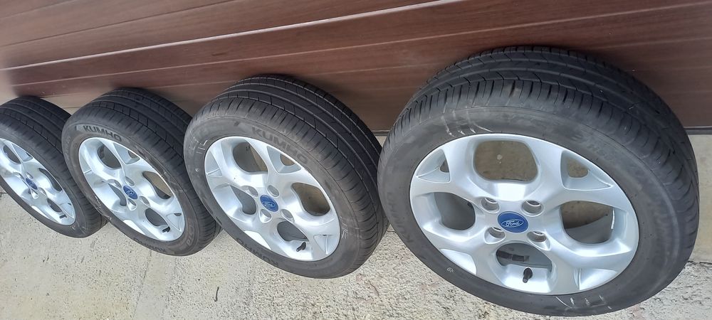 Jante aliaj originale 4x108 R15 Ford Fiesta Focus anvelope 195/50/15