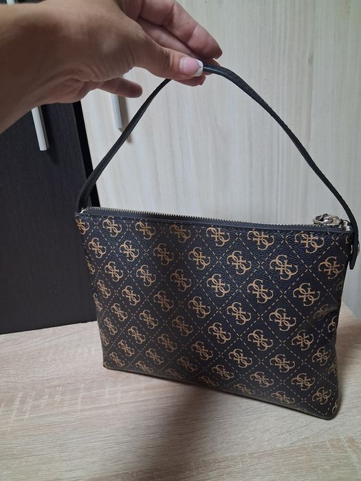 Оригинална Чанта Guess