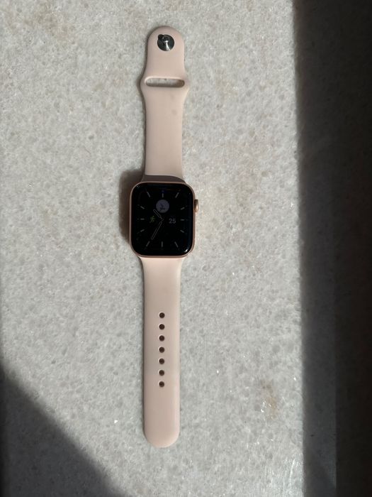 Apple Watch в отличном состоянии